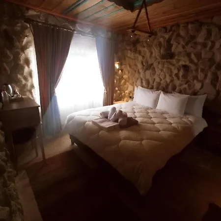 Bed & Breakfast Stone Owl Uchisar